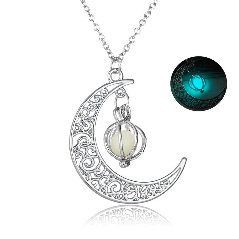 Collier lune lumineuse en pierre naturelle – Bijou phosphorescent qui brille dans l’obscurité, élégant et mystique, parfait comme cadeau féérique.