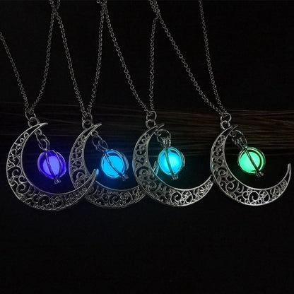 Collier lune lumineuse en pierre naturelle – Bijou phosphorescent qui brille dans l’obscurité, élégant et mystique, parfait comme cadeau féérique.