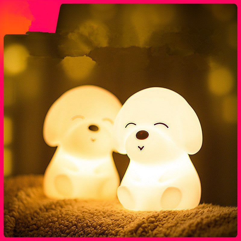 Veilleuse LED chiot tactile et rechargeable – Lampe en silicone doux idéale pour une chambre d’enfant et une ambiance apaisante.