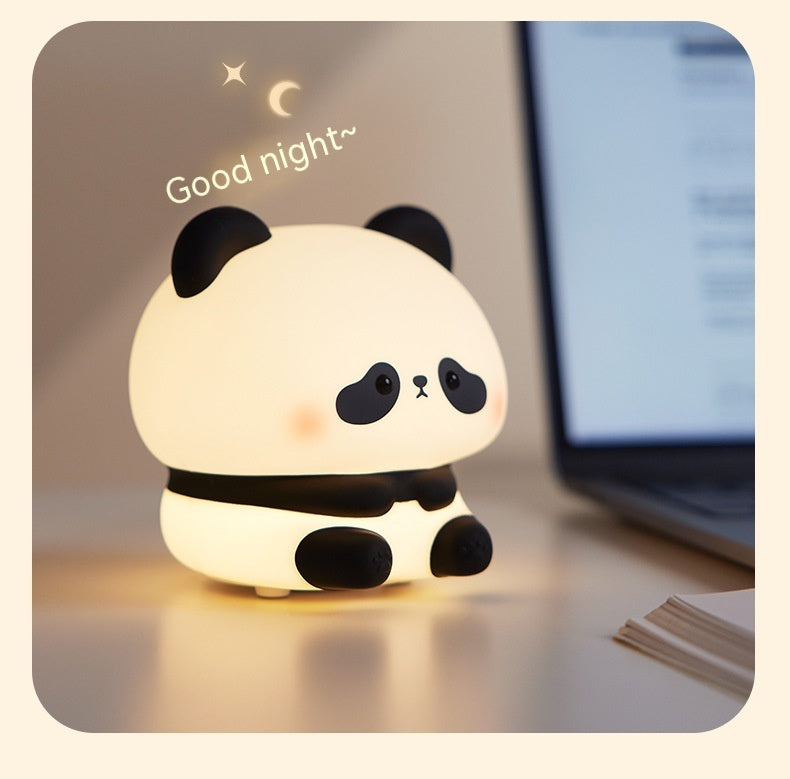 Veilleuse LED panda tactile et rechargeable – Lampe en silicone doux idéale pour une chambre d’enfant et une ambiance apaisante.
